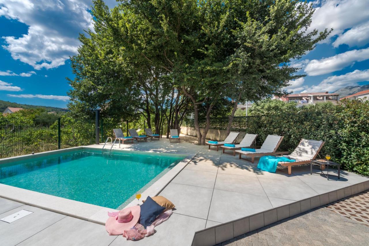 Villa Gold Residence 4 มลินี ภายนอก รูปภาพ