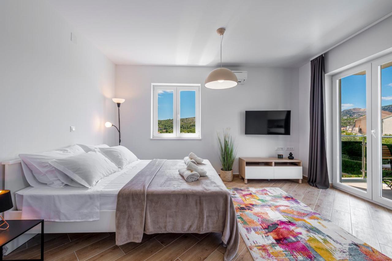 Villa Gold Residence 4 มลินี ภายนอก รูปภาพ